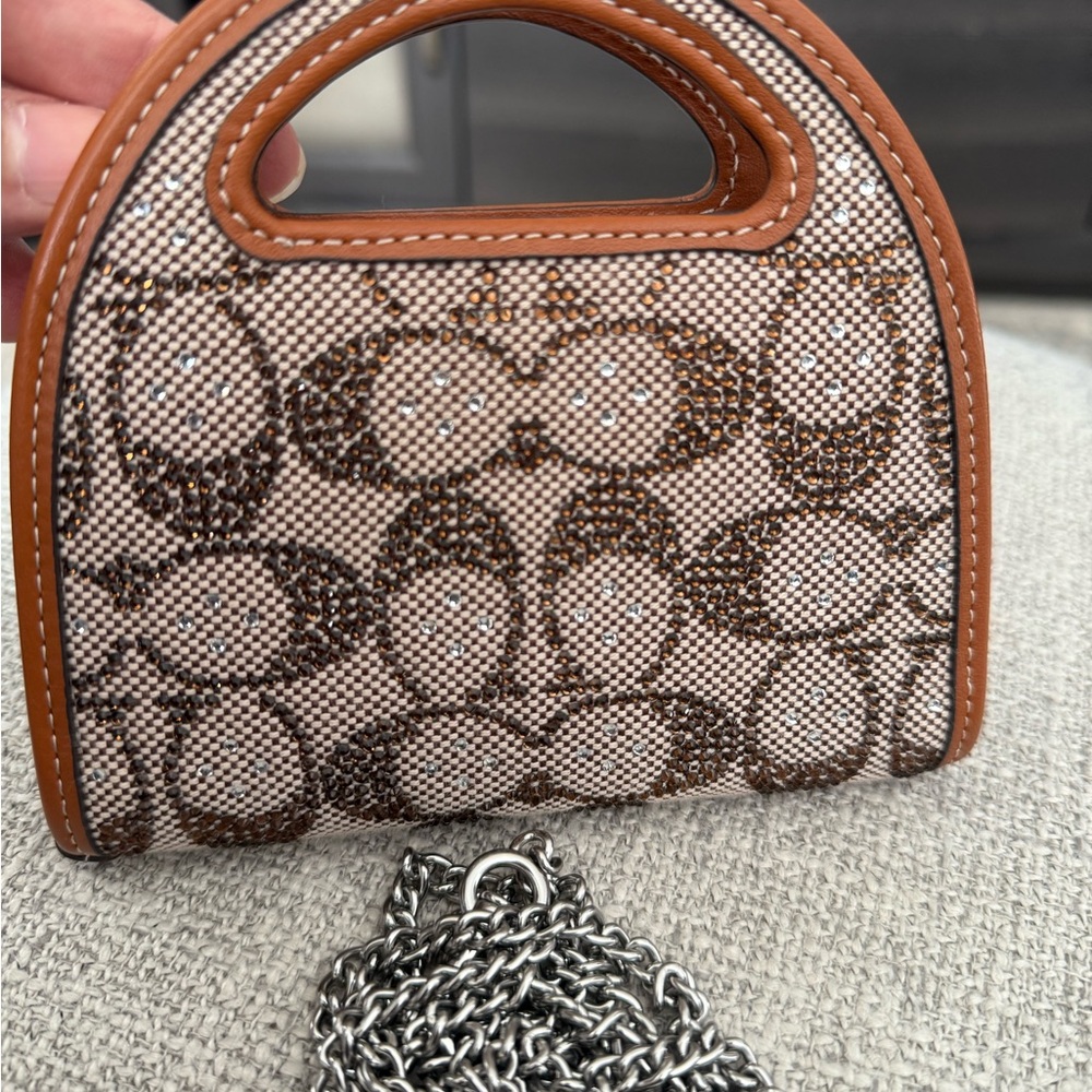 SOLD-Coach Top Handle Card Case In Crystal Signature Jacquard